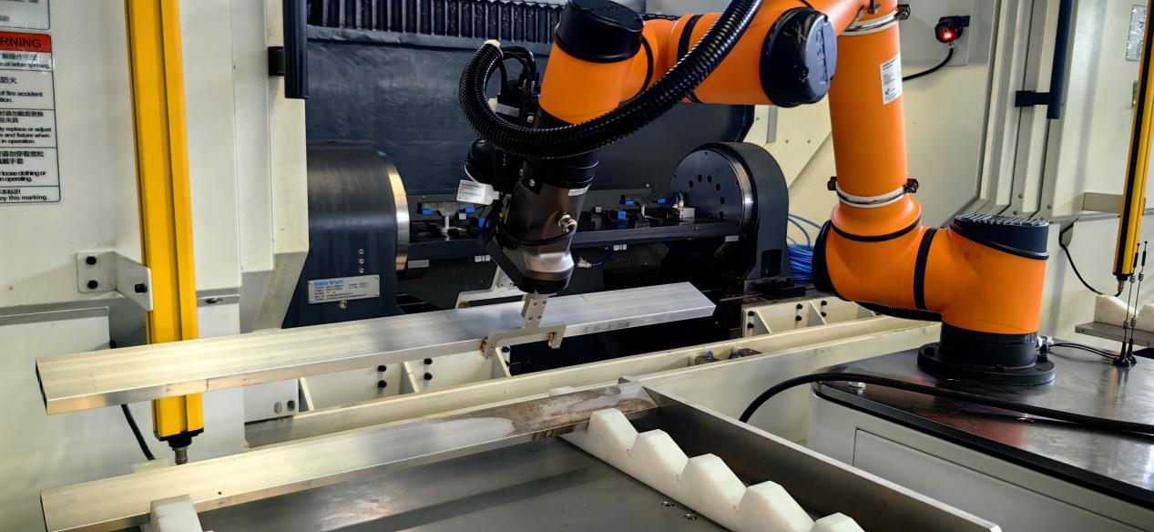 Fall | AMR Composite Robot Aluminium Plate CNC Lastning och lossning