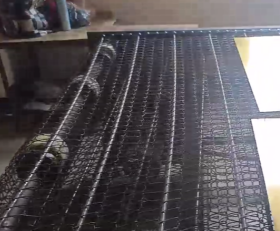 Fuwei Intelligent Composite Robot hjälper aluminiumlegeringsplatta borstning, torkning, lastning och lossningslösning