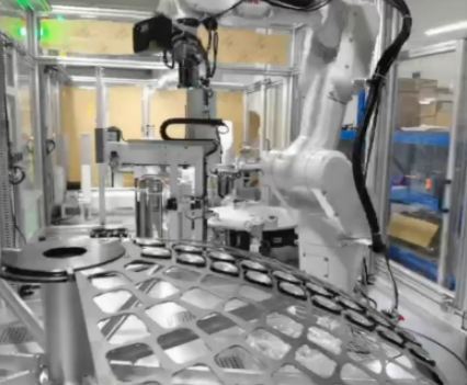 Automatisk lastning och lossning av linsbeläggning: Ledande innovationen inom optisk tillverkning